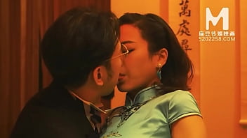 Chinese massage parlor offers sensual pussy licking and handjob in HD video